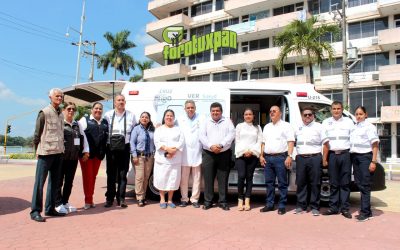 Presenta Toño Aguilar ambulancias de alta tecnología