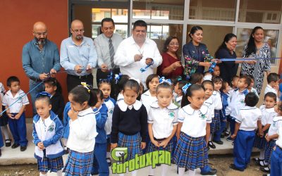 Inauguran sala de cantos y juegos en jardín de niños de Petropolis