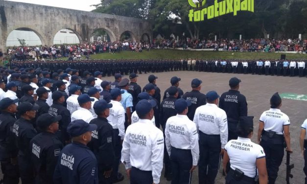Tuxpan con policías de academia