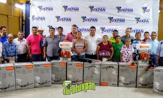 Bombas aspersoras con motor para 18 productores