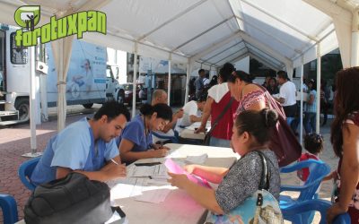 Inicia la Feria de la Salud en Plaza Cívica de Tuxpan