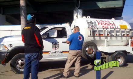 Protección civil revisa a camiones repartidores de GAS LP