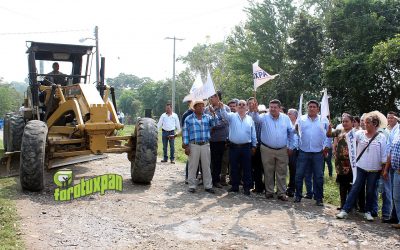 Banderazo para rehabilitación de camino