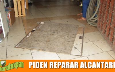 Piden Arreglo de Alcantarilla en el Mercado Municipal