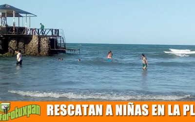 Rescatan a niñas de la Playa