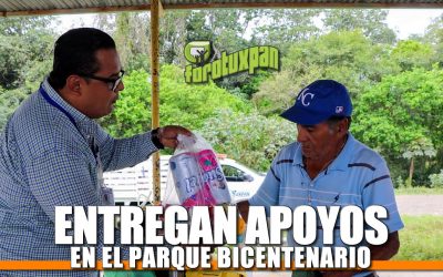 Entregan apoyos en el Parque Bicentenario