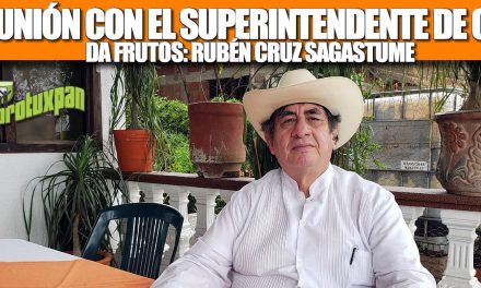 REUNIÓN CON EL SUPERINTENDENTE DE CFE DA FRUTOS: RUBÉN CRUZ SAGASTUME