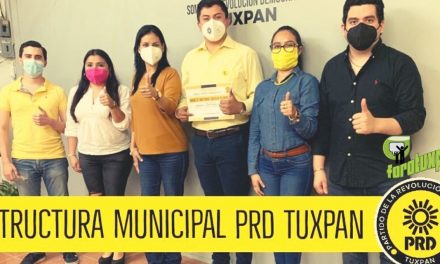 Toma Protesta en Tuxpan Presidente del PRD Municipal