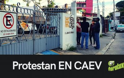 USUARIOS TUXPEÑOS PROTESTAN FRENTE A CAEV
