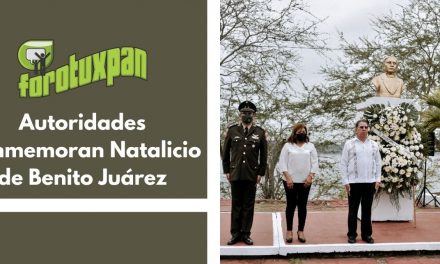Autoridades Conmemoran Natalicio de Benito Juárez