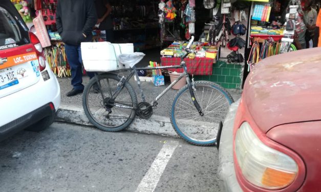 Ciclista atropella a una jovencita en el centro