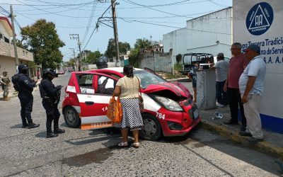 Se lesiona AZUCENA en un accidente