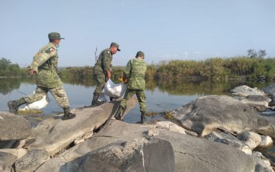 Ejército Mexicano realiza labor social en beneficio de las familias del municipio de Cazones
