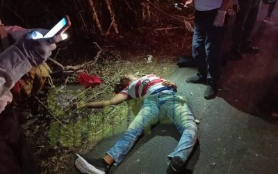 Encuentra la muerte en el camino