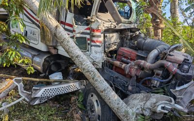 Trailer se sale de la PISTA