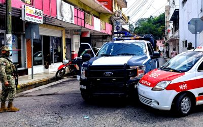 Marino o Estatal choca patrulla en el Centro