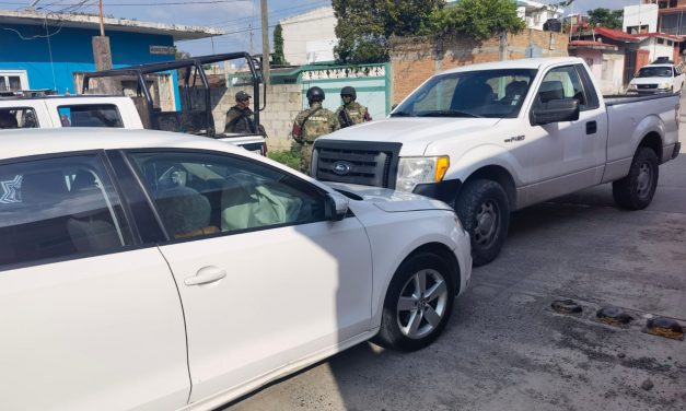 Señora choca en la Anáhuac