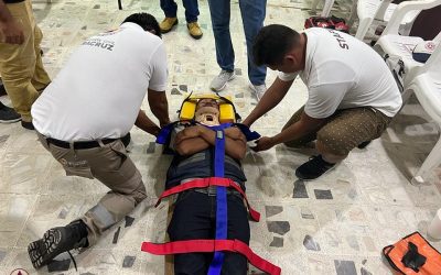 Tamiahua: Curso teórico y practico de primeros auxilios a personal de Protección Civil