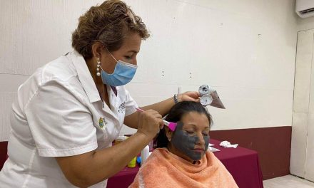 Tamiahua: ICATVER impartió una «Muestra de Cuidados Faciales y Corporales»