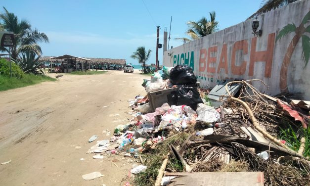 Basurero Beach: Se quejan los prestadores de servicios