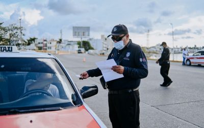 Tránsito Municipal de Tuxpan exhorta a automovilistas a usar cinturón de seguridad y a motociclistas, el casco