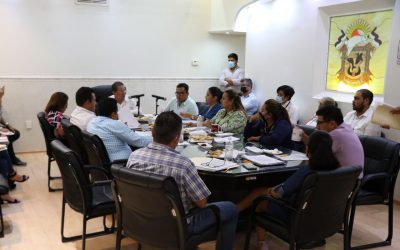 En Sesión de Cabildo, el Gobierno de Tuxpan formaliza la donación de predios a 6 escuelas y aprueban Estados Financieros