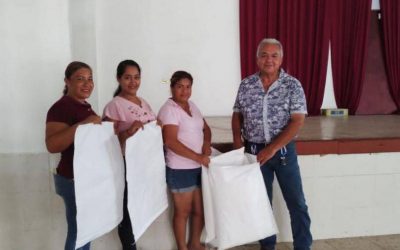Tamiahua: Cambio de bolsas desechables por costales reciclados