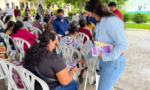 Tamiahua: Plática informativa para conocer los servicios que tiene el gobierno municipal