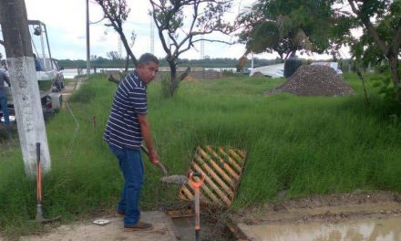 Tamiahua: Drenaje de agua en instalaciones de jardín de niños