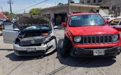 Chocan en el esfuerzo: Varios lesionados