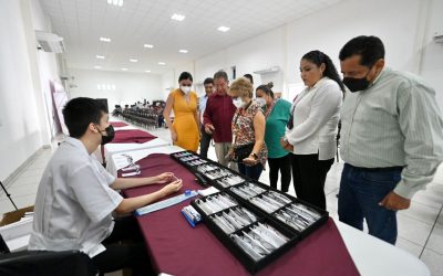 Cientos de personas beneficiadas con la Jornada de Salud Visual, del DIF Tuxpan