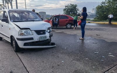 No hace alto en el Bule y provoca CHOQUE