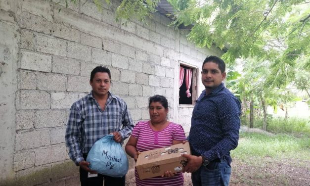 Tamiahua: Entrega de apoyos sociales en Majahual