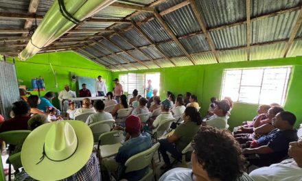 Tamiahua: Reunión con habitantes de la localidad San Sebastián Tierra Blanca para el nuevo catálogo de pueblos originarios afrodescendientes