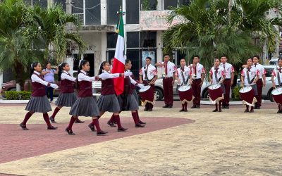 Realizan acto cívico en conmemoración del Aniversario de la Revolución Mexicana