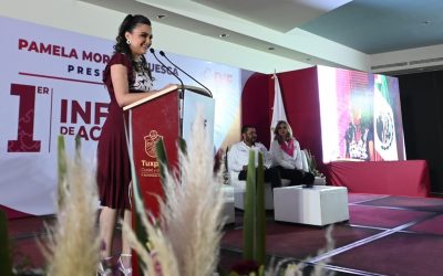 La presidente del DIF Tuxpan, Pamela Morales Huesca rindió su Primer Informe de Actividades