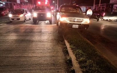 Borracho termina sobre el Camellón