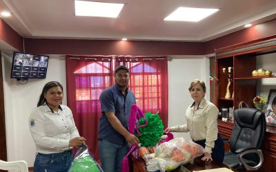 Tamiahua: Entrega de dulces y piñatas para este Día de Reyes