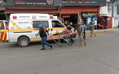 Noticia de la mujer apuñalada en el cuello