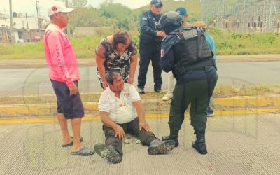 Cartero es arrollado por un taxi en la López