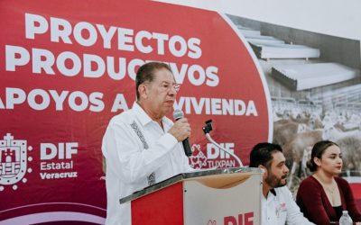Gobierno municipal y DIF Tuxpan entregaron proyectos productivos y apoyos a la vivienda