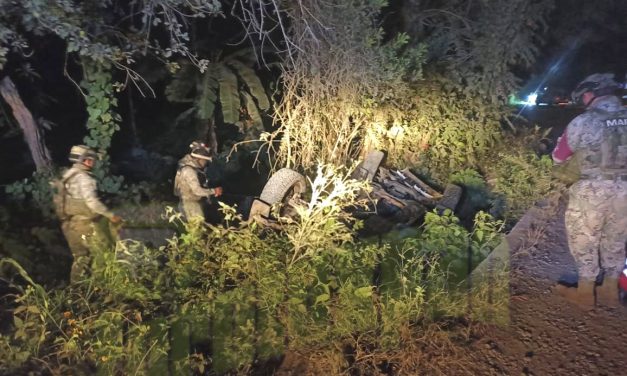 Fuerzas del orden buscan a delincuentes tras accidente en el camino a Cruz Naranjos