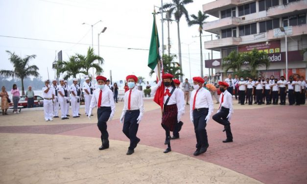 En Lunes Cívico se conmemoró el 85 Aniversario de la Expropiación Petrolera
