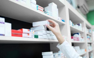 Cofepris alerta a no comprar en farmacias que venden medicamentos dudosos