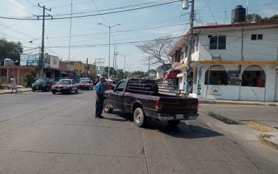 Ancianos protagonizan choque en Libramiento