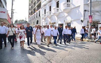 LA FUERZA LABORAL TUXPEÑA PARTICIPÓ EN EL DESFILE DEL “DÍA DEL TRABAJO”