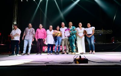 Premiaron a ganadores del concurso de mejor comparsa, traje o disfraz, de Carnaval Tuxpan 2023