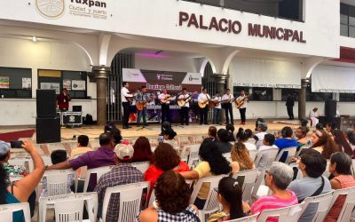 Celebran a mamás tuxpeñas en Domingo Cultural
