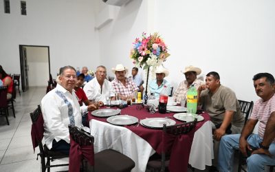 Emotivo y lleno de alegría resultó el festejo del Día de Padre que organizó el DIF Tuxpan
