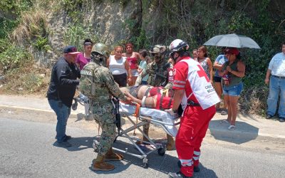 Conductor de Cerro Azul arrolla a peatona en Tuxpan, queda bajo custodia policial
